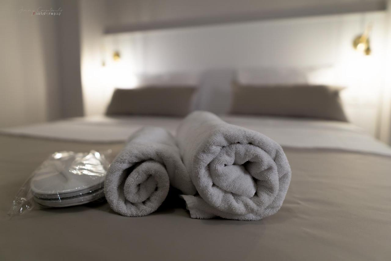 Sunset Brand New Luxury Apt With Pool & Sea View Karpathos Exteriér fotografie